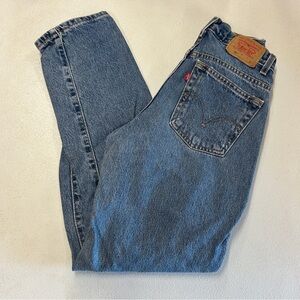 Vintage Levi's Women’s 550 Mom Jean Classic Blue Jeans - Size 8